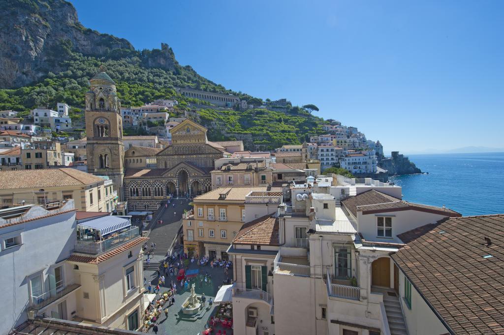 Dogi A Amalfi Quarto foto