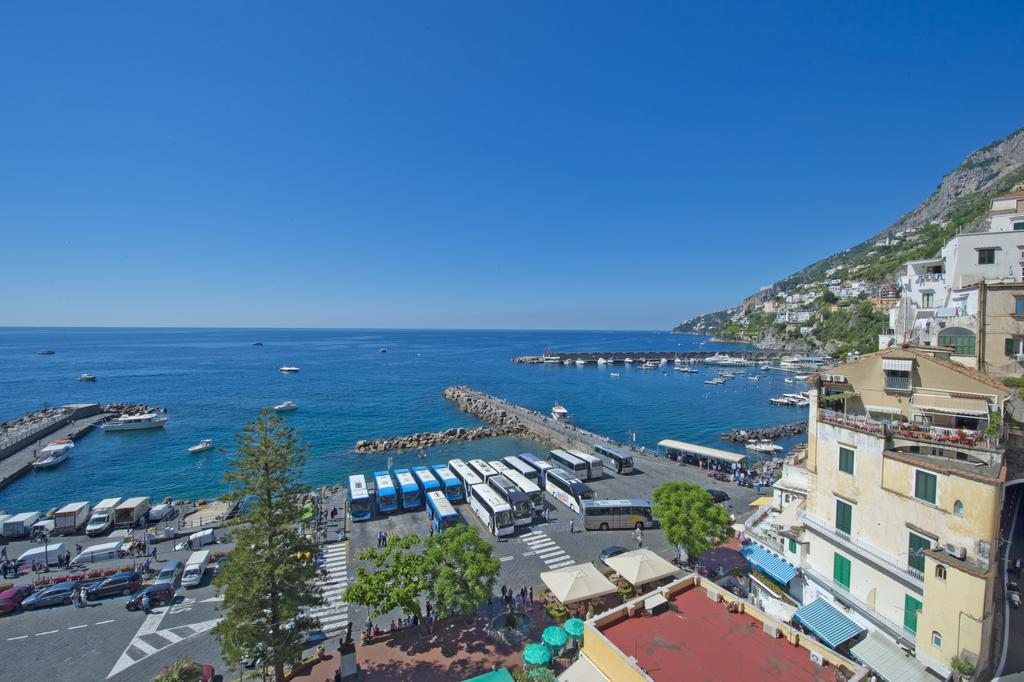 Dogi A Amalfi Quarto foto