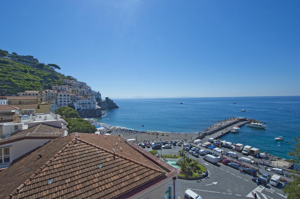Dogi A Amalfi Quarto foto